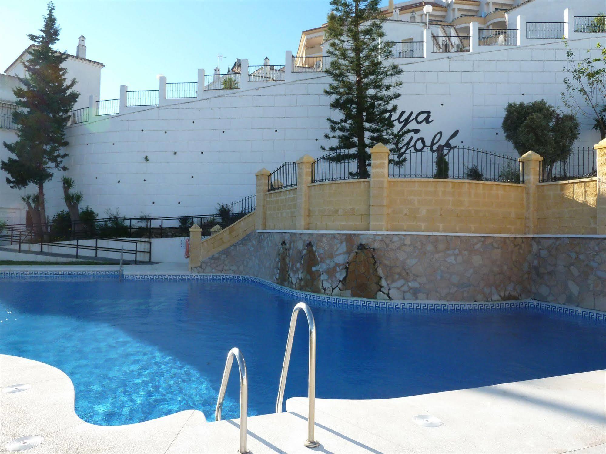 Апарт отель Playa Golf Бенальмадена Экстерьер фото